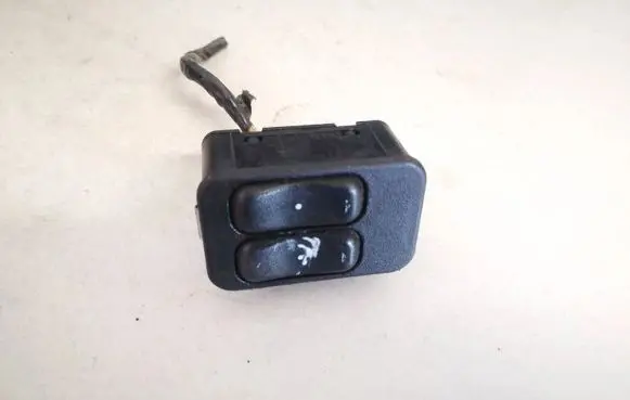 Opel Zafira A Electric window control switch 13363201 90561088