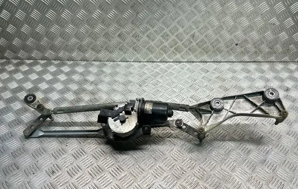 Mercedes-Benz ML W164 Front wiper linkage and motor A1648201742