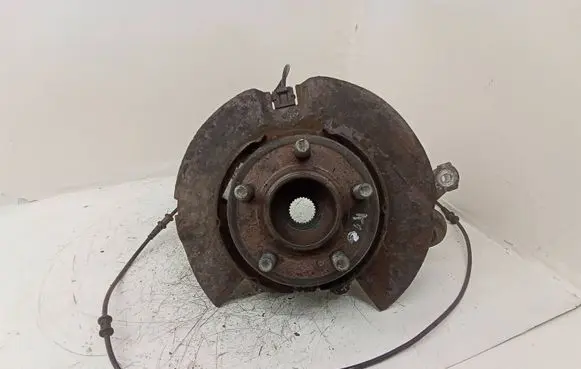 Chrysler 300 - 300C Rear wheel hub spindle/knuckle 