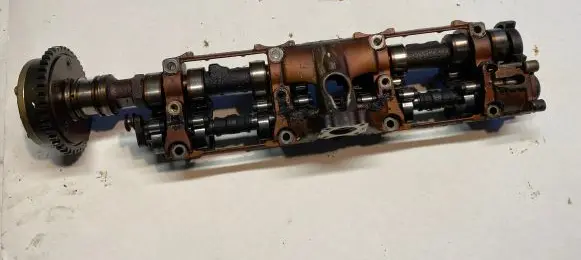 BMW 7 E65 E66 Camshaft 7506169 11367506775 7514629A