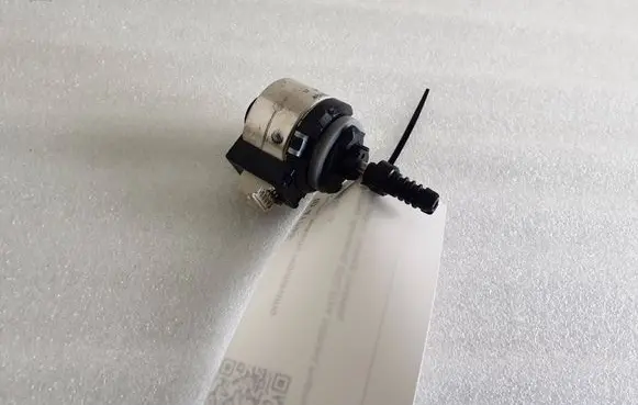 Audi Q2 - Headlight level adjustment motor 92002681 TA9X24F