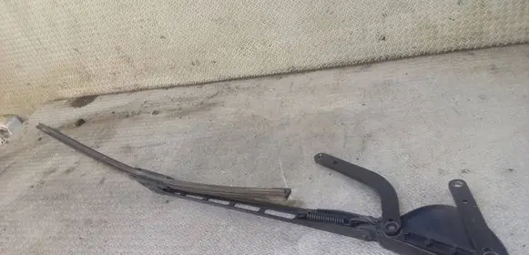 Mercedes-Benz C W203 Windshield/front glass wiper blade A2038202944