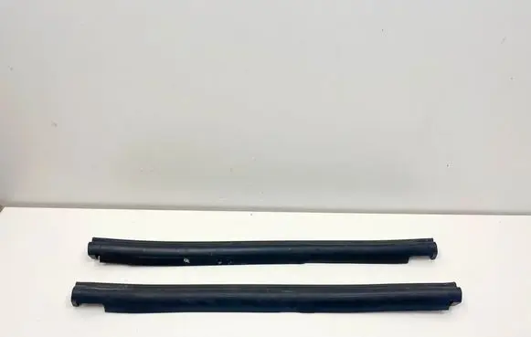 Mercedes-Benz SL R231 Rear door rubber seal (on body) A2317900198 A2317900298