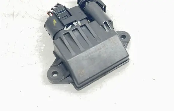 Mercedes-Benz ML W164 Glow plug pre-heat relay A6429005801