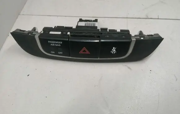 Hyundai ix35 Hazard light switch 847402S350 121231