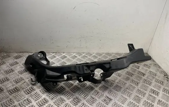 Headlight/headlamp mounting bracket