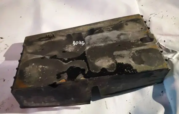 Mitsubishi Grandis Battery box tray 
