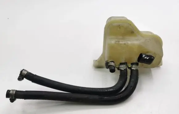 Brake fluid reservoir