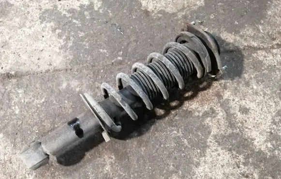 Subaru Impreza III Rear shock absorber with coil spring 