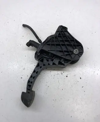 Volkswagen PASSAT B6 Clutch pedal 3C1721059R 1K0721796E