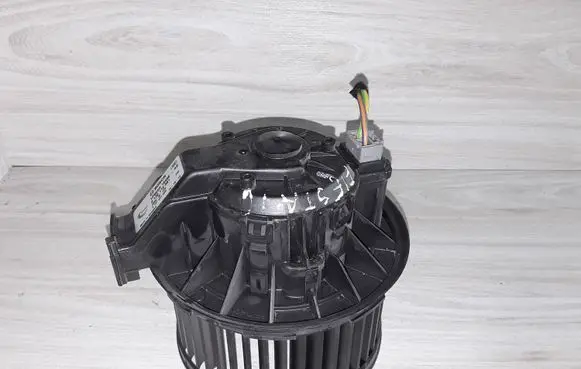 Heater fan/blower