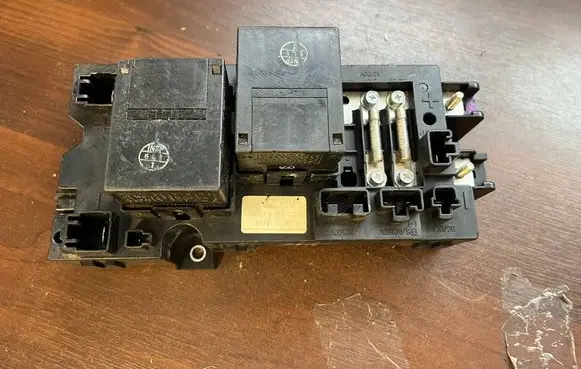 Toyota Prius (XW30) Relay mounting block G92Z128010