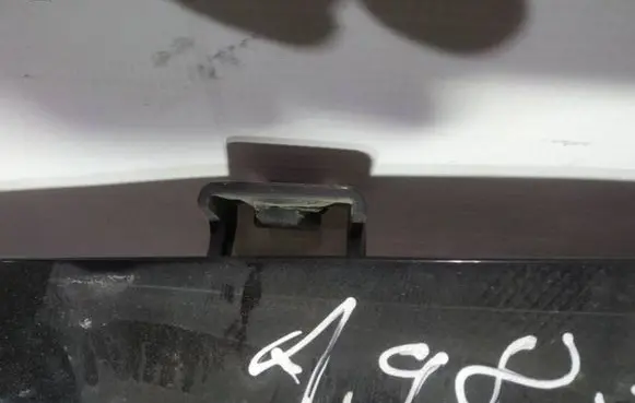 Alfa Romeo 159 Tailgate/trunk/boot hinge