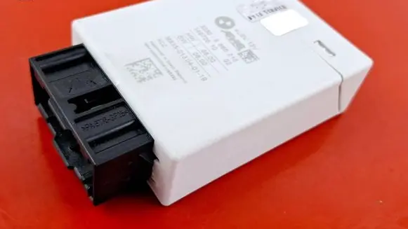 BMW 5 G30 G31 G38 Steering rack control module 6885215