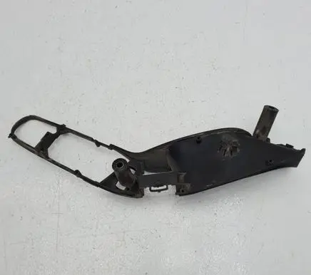 Volkswagen PASSAT B4 Front door interior handle trim 3A0867180