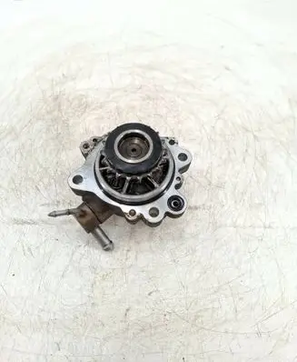 Mazda 6 Vacuum pump R2AA18G00