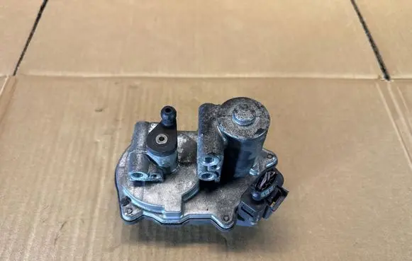 Audi A6 S6 C6 4F Intake manifold valve actuator/motor 059129086L