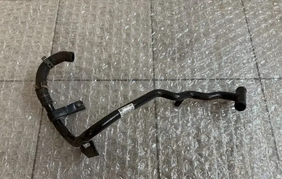 Volkswagen Golf VII Engine coolant pipe/hose 04L121065CR