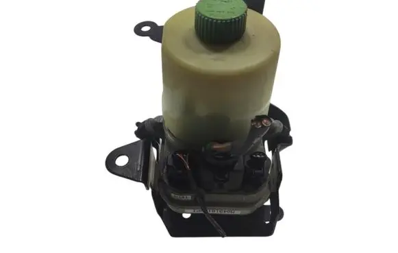 Volkswagen Polo V 6R Power steering pump 6R0423156B