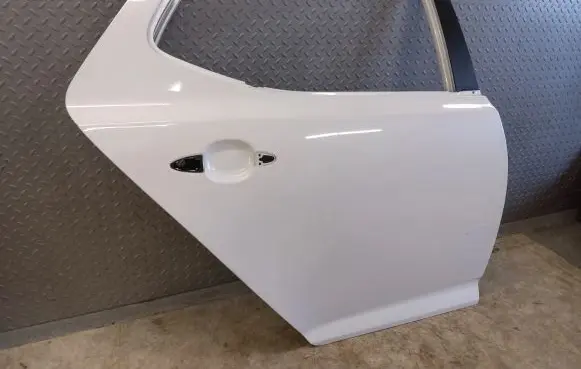 KIA Optima Rear door