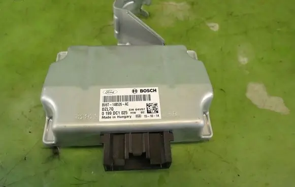 Ford Focus ST Active stabilizer control unit BV6T-14B526-AC