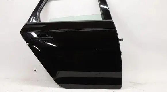 Audi A4 S4 B9 8W Front door LY9B