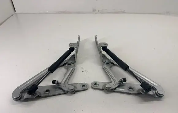 Chevrolet Camaro Tailgate/trunk/boot hinge 84045964 84045963 84035787