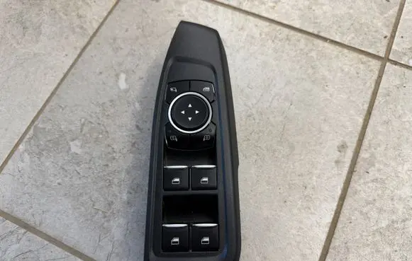 Ford Ranger IV Electric window control switch N1WT14540VAW