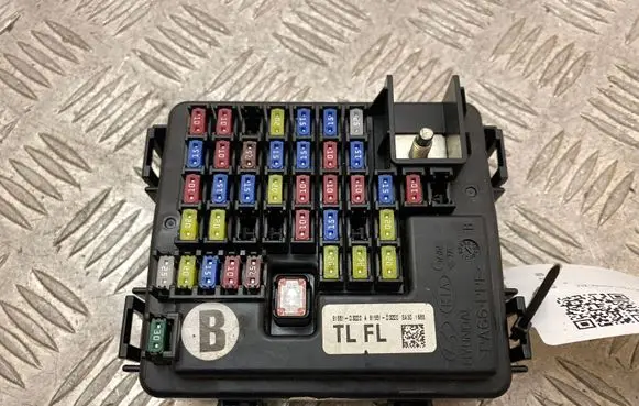 Hyundai Tucson TL Fuse module 91951D3220