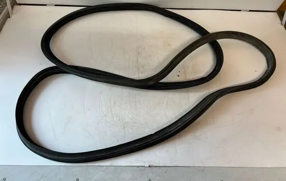 Honda CR-V Rear door rubber seal (on body)
