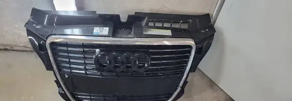 Audi A3 S3 8V Front grill 8P0853651M
