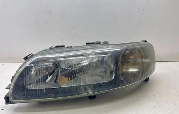 Volvo V70 Headlight/headlamp 8693567 89007907