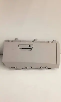 Glove box