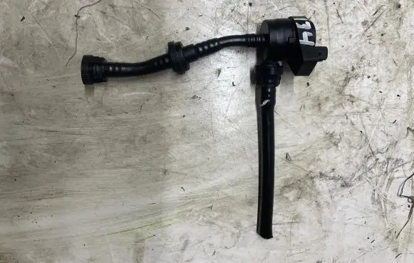BMW 3 E90 E91 Valve vacuum 7551262