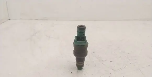 BMW 5 E39 Fuel injector 0280150415