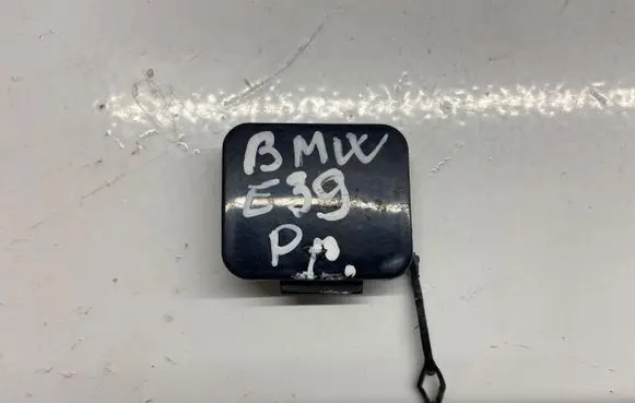 BMW 5 E39 Front tow hook cap/cover 8159375