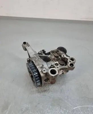 Skoda Octavia Mk3 (5E) Oil pump 04l145208d