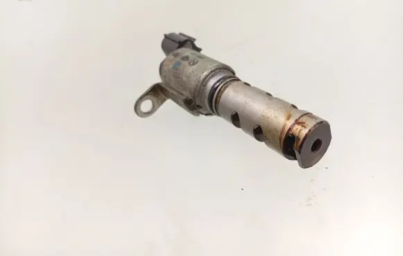 Toyota Prius+ (ZVW40) Camshaft vanos timing valve 30T050