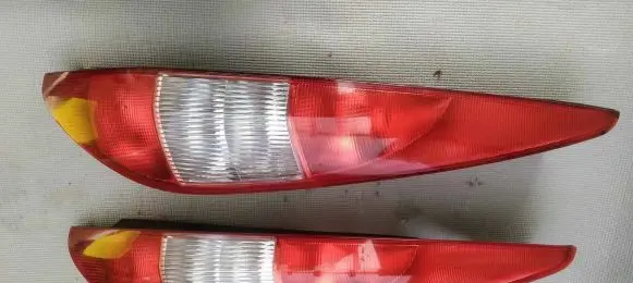 Ford Mondeo Mk III Rear/tail lights