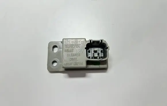 Toyota Avensis T250 Light washer relay 8594205040
