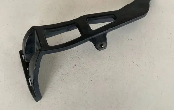 Mercedes-Benz CLA C117 X117 W117 Front bumper mounting bracket A1178850021