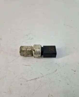 Volkswagen Caddy Oil pressure sensor 1K0959126E