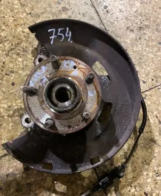 Opel Astra H Front wheel hub