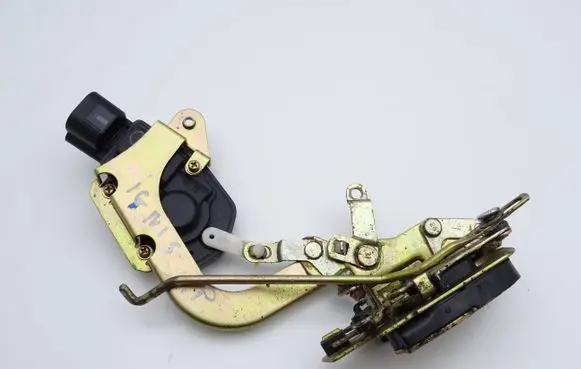 Suzuki Ignis Front door lock 