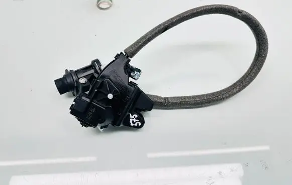 Mercedes-Benz CLS C218 X218 Tailgate/trunk/boot lock/catch/latch A2047500185