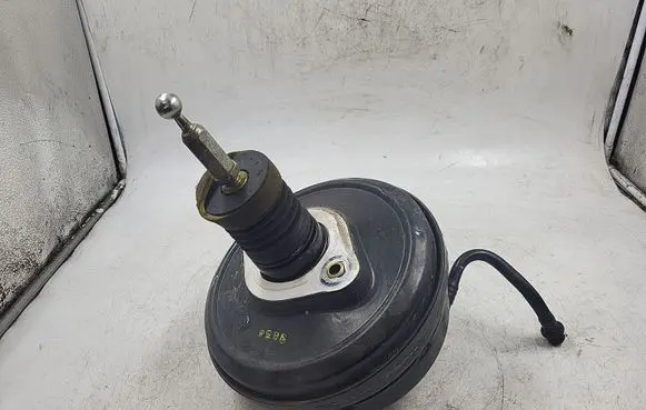 Audi A4 S4 B5 8D Brake booster 