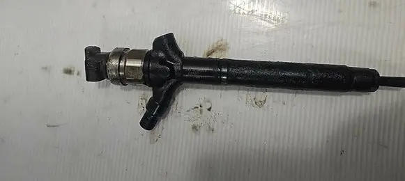 Toyota RAV 4 (XA30) Fuel injector 236700R020 01H22811