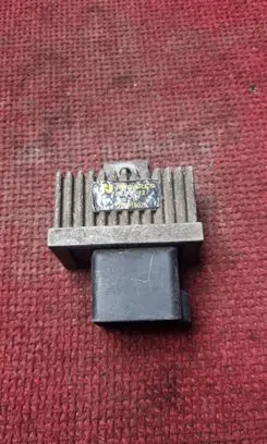 Renault Megane II Glow plug pre-heat relay 7700115078
