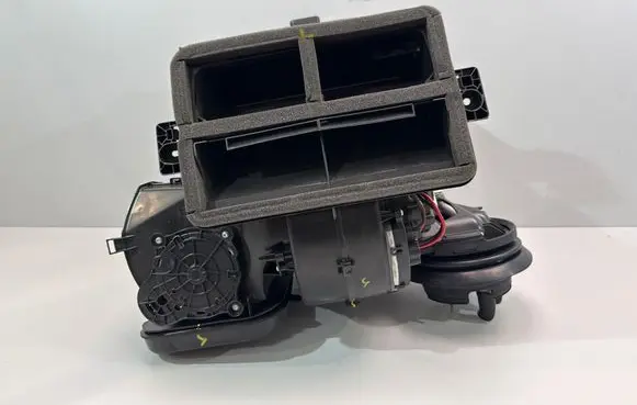 BMW X2 U10 Interior heater climate box assembly 9890103