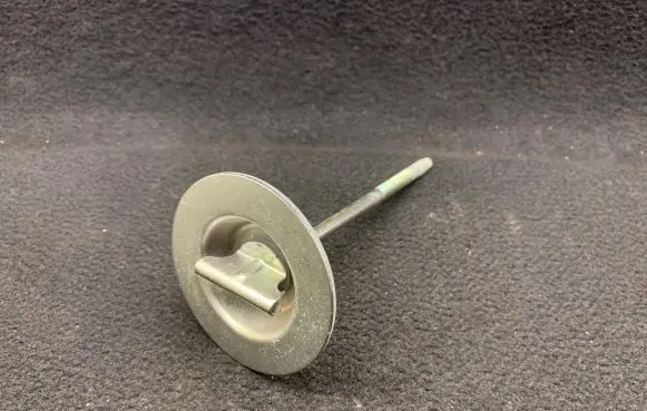 Nissan Qashqai Spare wheel mounting bracket 